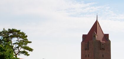 Stadttor aus mittlere Entfernung