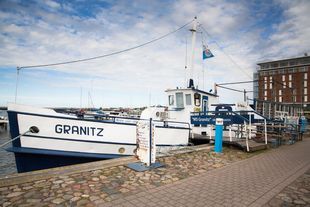Granitz - Die Bar im Hafen