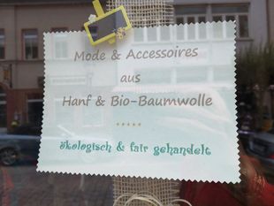"natürlich kleiden" - der Laden für nachhaltige Mode, Accessoires und Spezialitäten aus Hanf